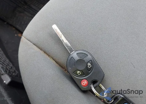 2016 Ford Escape Se z USA, uszkodzony, nr VIN 1FMCU9GX9GUC77110